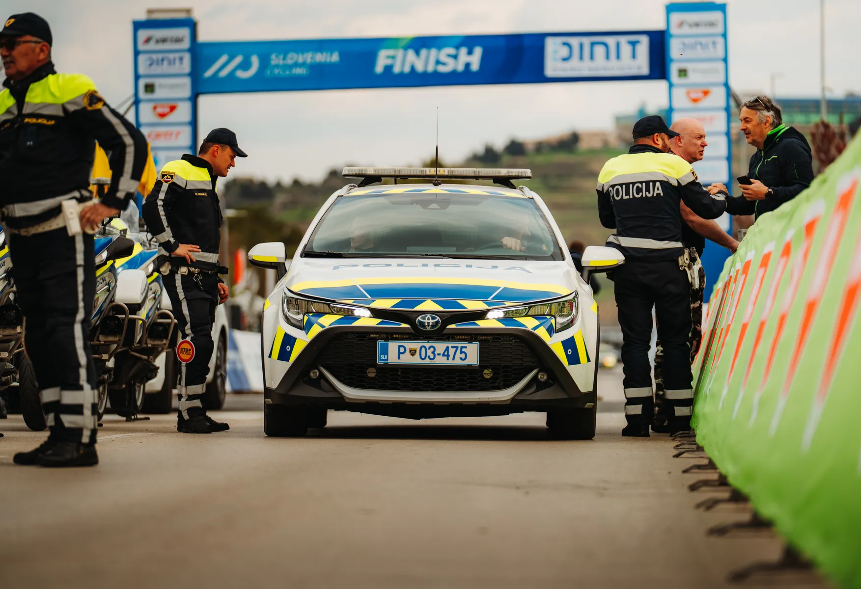 Dinit Race 005