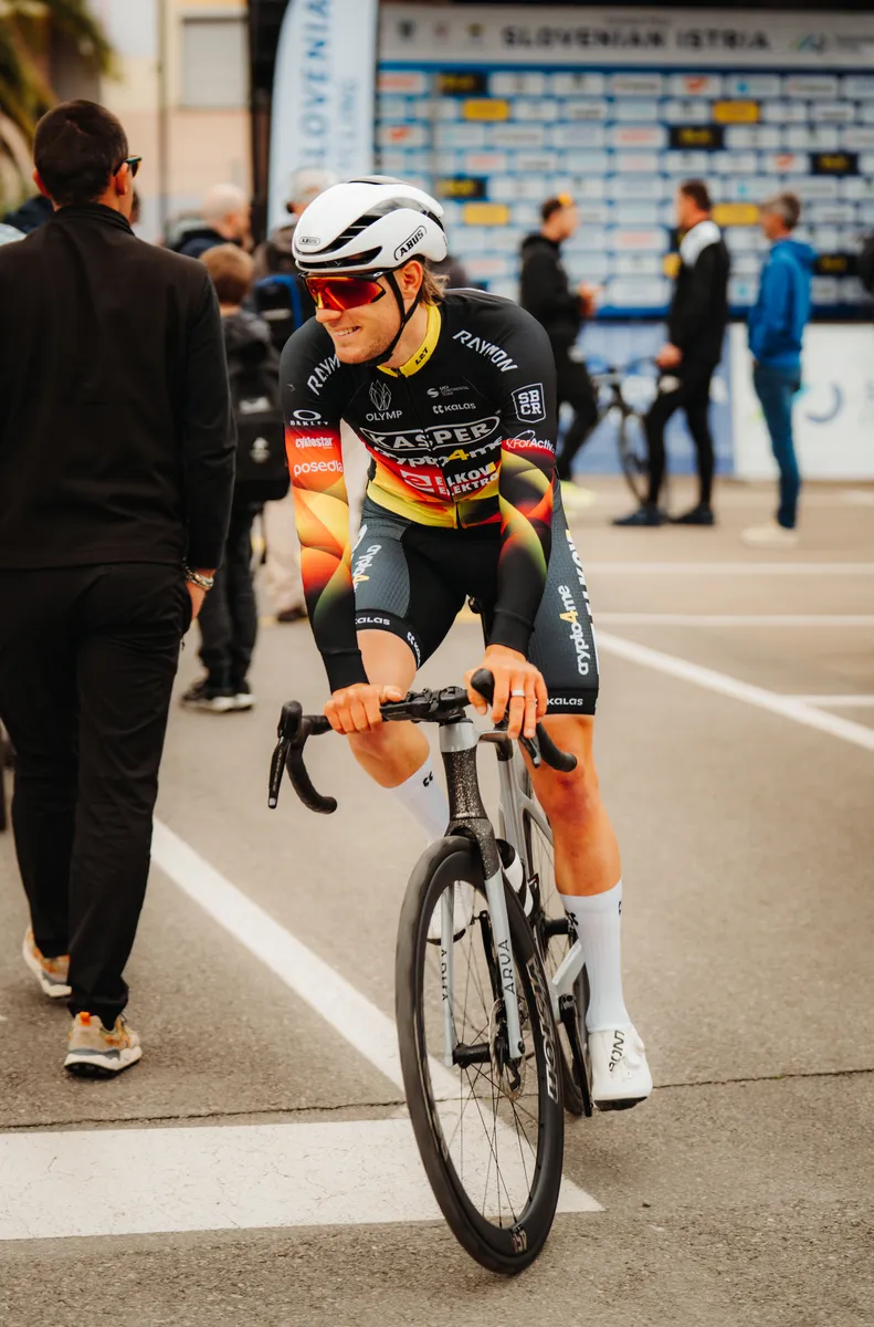 Dinit Race 016